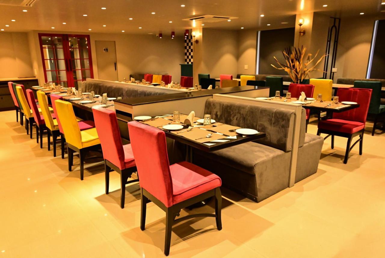 Hotel Deccan Royaale, Shivajinagar Pune Eksteriør billede
