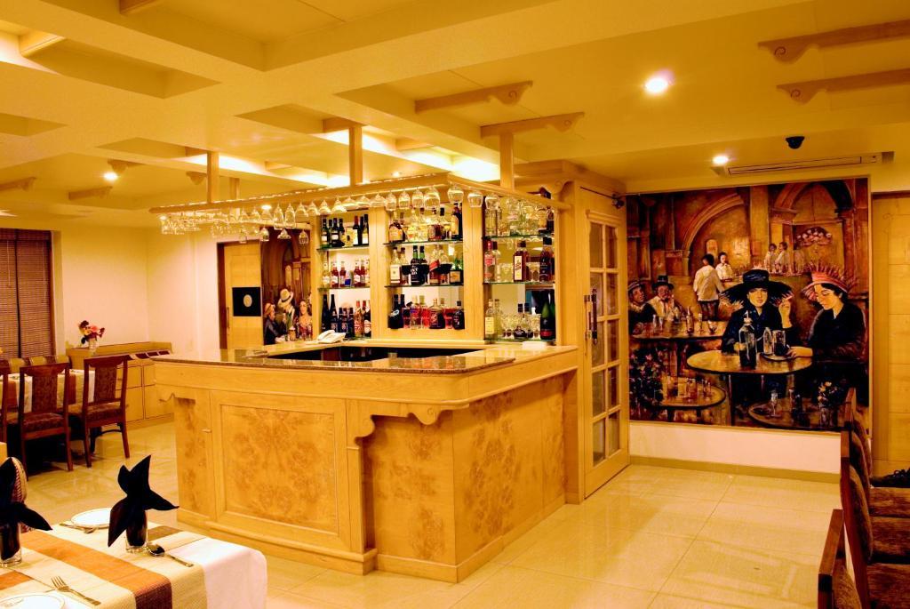 Hotel Deccan Royaale, Shivajinagar Pune Eksteriør billede